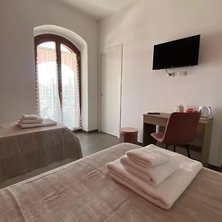 Konukevi La Primula 3*